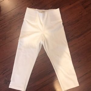 White "Simply Noelle" leggings size S/M. NWT